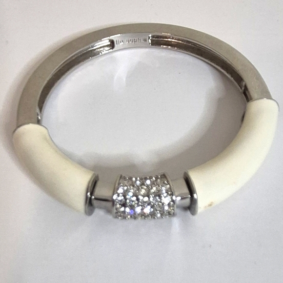 Lia Sophia Bracelet Silver White with some Bling Bangle - Picture 1 of 6
